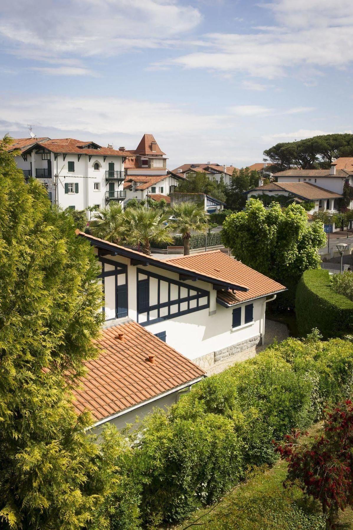 Hôtel&Résidence Vacances Bleues Orhoïtza Hendaya Exterior foto